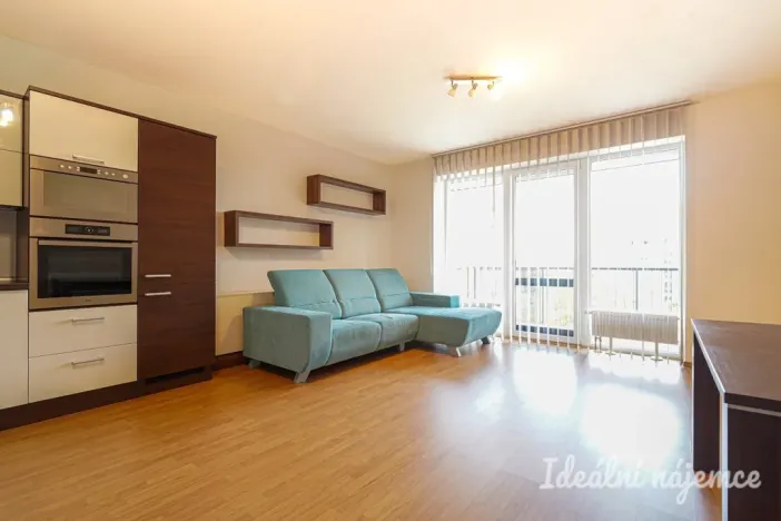 Pronájem bytu 2+kk, Brno - Líšeň, Horníkova, 50 m2