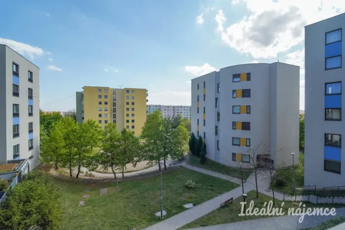 Pronájem bytu 2+kk, Brno - Líšeň, Horníkova, 50 m2