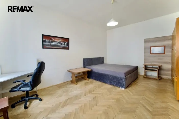 Pronájem bytu 1+1, Hradec Králové, Bidlova, 57 m2