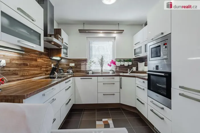 Prodej rodinného domu, Pomezí nad Ohří, Tůně, 118 m2
