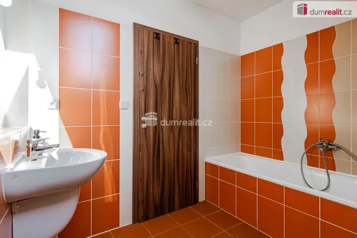 Prodej rodinného domu, Pomezí nad Ohří, Tůně, 118 m2