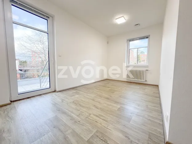 Pronájem bytu 3+kk, Zlín, Nad Ovčírnou III, 87 m2