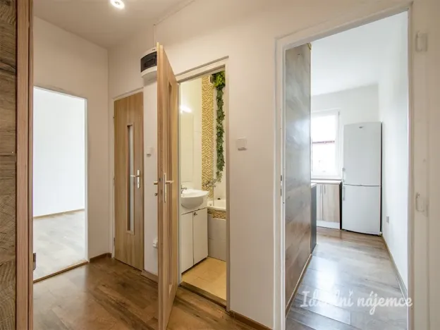 Pronájem bytu 2+1, Praha - Malešice, Nad úžlabinou, 54 m2