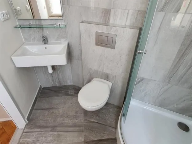 Pronájem bytu 1+kk, Praha, Svobodova, 30 m2
