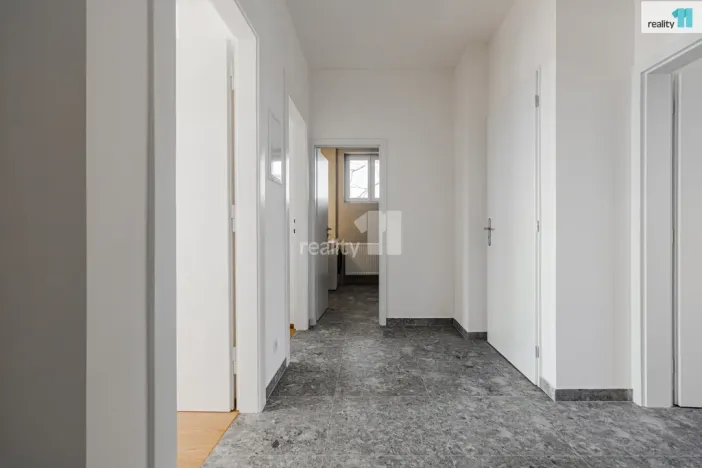 Pronájem bytu 1+kk, Praha - Strašnice, U krbu, 25 m2