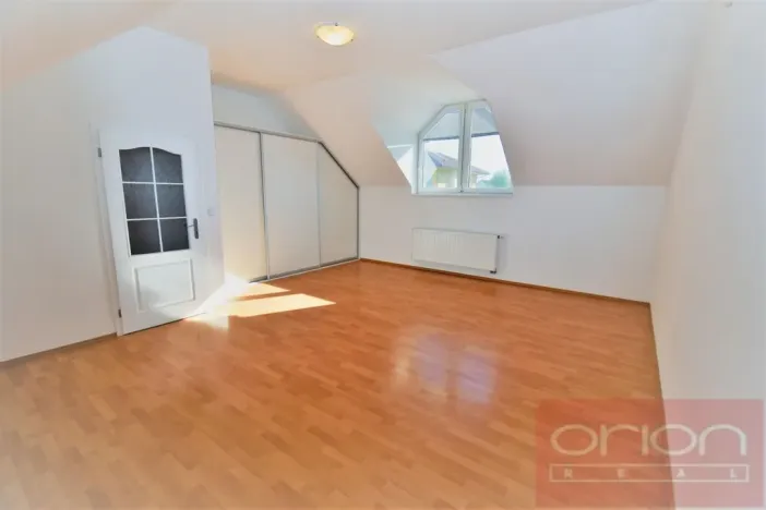 Pronájem rodinného domu, Průhonice, Pod Valem II., 200 m2