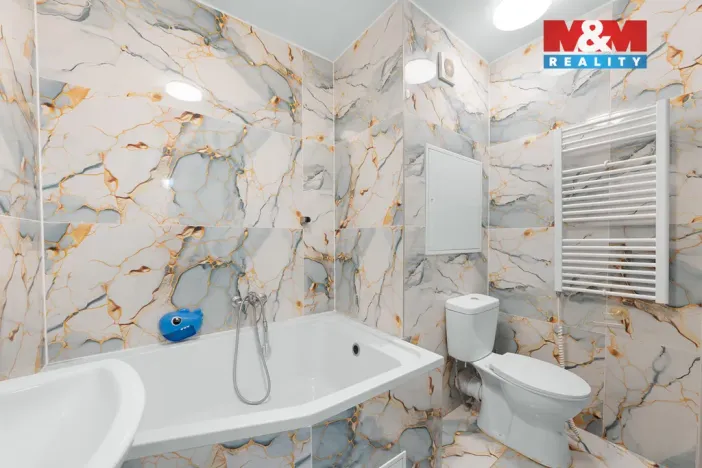 Prodej bytu 3+1, Krupka - Maršov, Dukelských hrdinů, 68 m2