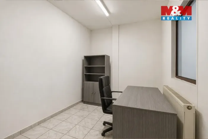 Prodej obchodního prostoru, Veltěže, 178 m2