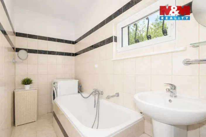 Prodej rodinného domu, Karlovy Vary - Doubí, Studentská, 260 m2