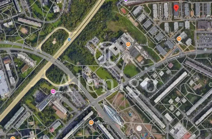 Prodej - jiné, Praha - Střížkov, Zakšínská, 13 m2
