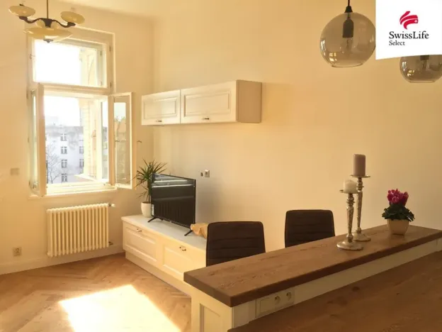 Pronájem bytu 1+kk, Praha - Vinohrady, Korunní, 35 m2