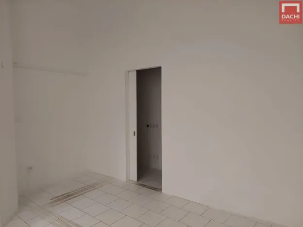 Pronájem obchodního prostoru, Olomouc, Ostružnická, 50 m2
