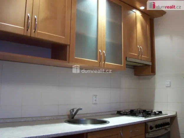 Pronájem bytu 1+kk, Praha - Vršovice, Gruzínská, 43 m2