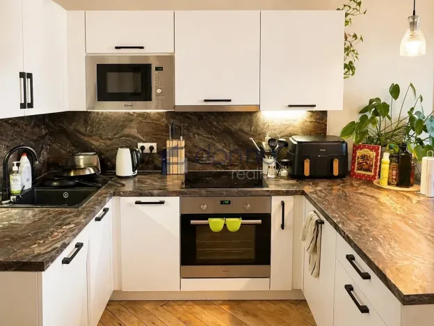 Pronájem bytu 2+kk, Praha, Přemyslovská, 63 m2