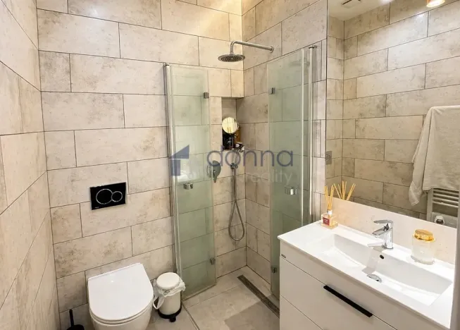Pronájem bytu 2+kk, Praha, Přemyslovská, 63 m2