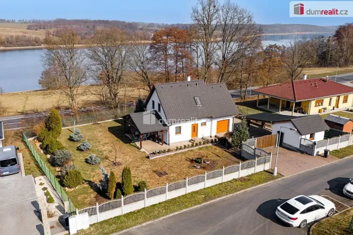 Prodej rodinného domu, Pomezí nad Ohří, Tůně, 118 m2