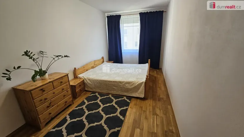Pronájem bytu 1+1, Praha - Vysočany, Pešlova, 52 m2