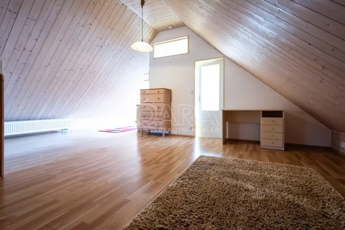 Pronájem bytu 1+kk, Libiš, Vojtěšská, 45 m2