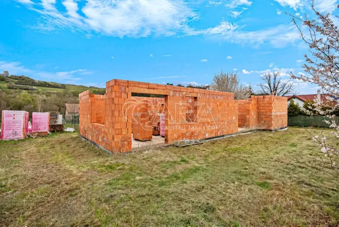 Prodej pozemku pro bydlení, Liteň - Běleč, Karlštejnská, 949 m2