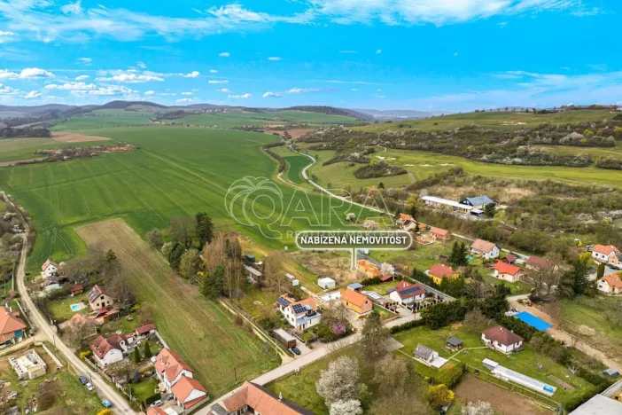 Prodej pozemku pro bydlení, Liteň - Běleč, Karlštejnská, 949 m2