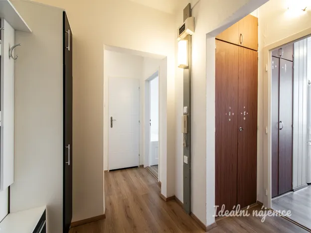 Pronájem bytu 1+1, Praha - Chodov, Valentova, 42 m2