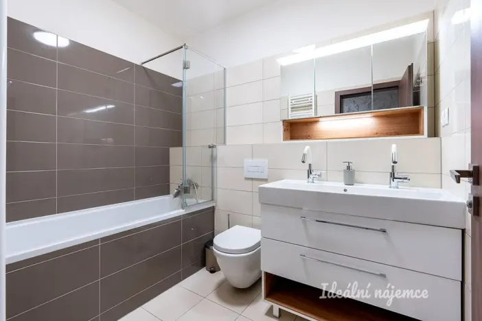 Pronájem bytu 2+kk, Praha - Modřany, K Vystrkovu, 71 m2