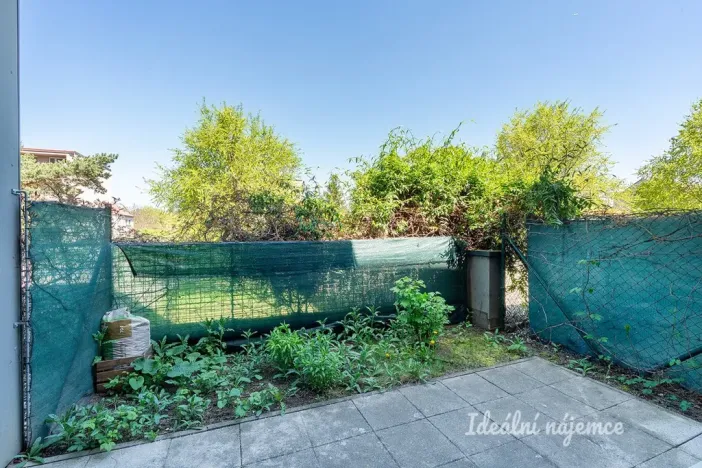 Pronájem bytu 2+kk, Praha - Modřany, K Vystrkovu, 71 m2