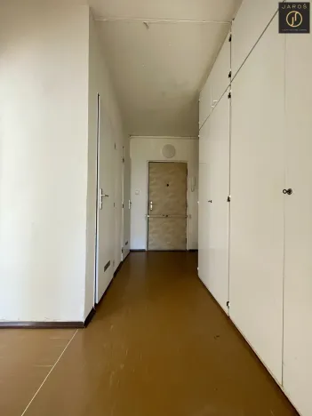 Pronájem bytu 2+kk, Praha - Kobylisy, Frýdlantská, 43 m2