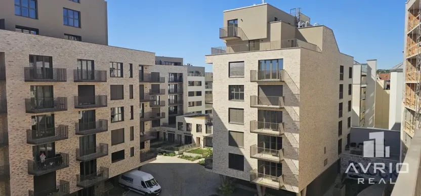 Pronájem bytu 2+kk, Brno, Bratislavská, 50 m2