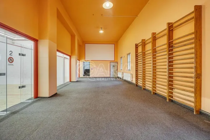 Pronájem komerční nemovitosti, Hostomice, Tyršovo náměstí, 290 m2