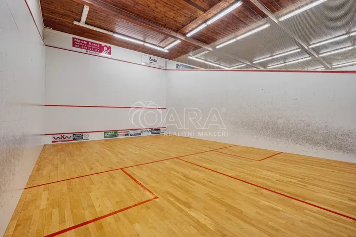 Pronájem komerční nemovitosti, Hostomice, Tyršovo náměstí, 290 m2