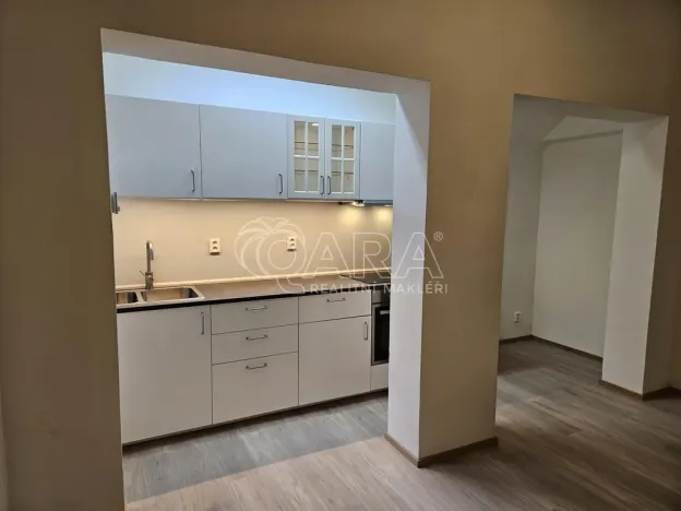 Pronájem komerční nemovitosti, Hostomice, Tyršovo náměstí, 290 m2