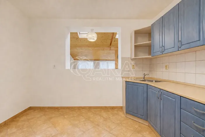 Pronájem komerční nemovitosti, Hostomice, Tyršovo náměstí, 290 m2