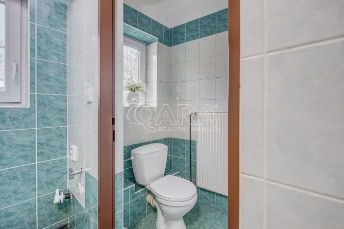 Pronájem komerční nemovitosti, Hostomice, Tyršovo náměstí, 290 m2