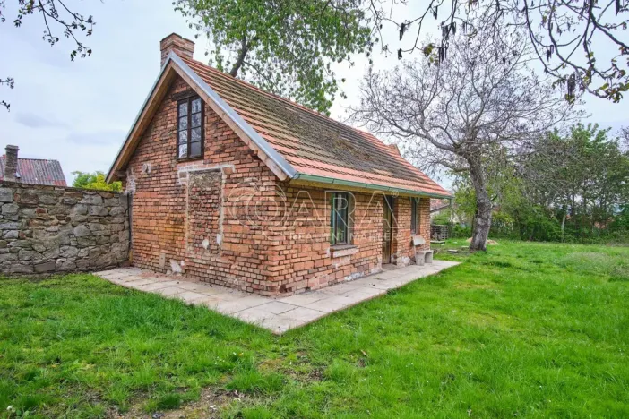 Pronájem komerční nemovitosti, Hostomice, Tyršovo náměstí, 290 m2