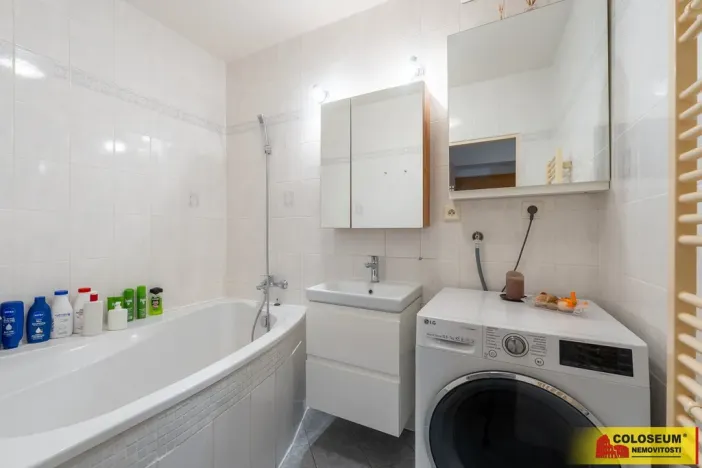 Prodej bytu 2+1, Újezd u Brna, 56 m2