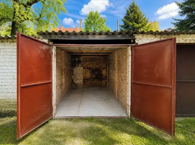 Prodej garáže, Praha - Karlín, Peckova, 16 m2