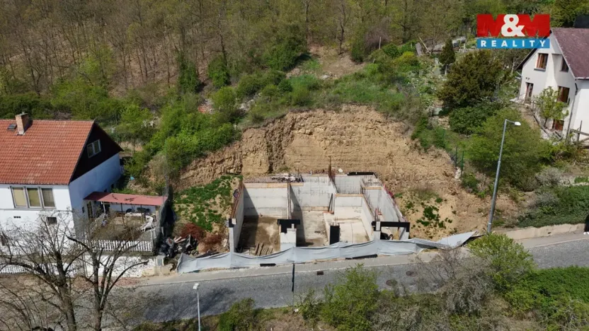 Prodej pozemku pro bydlení, Praha, Strážovská, 664 m2
