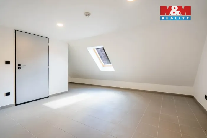 Prodej rodinného domu, Beroun, V Lukách, 144 m2