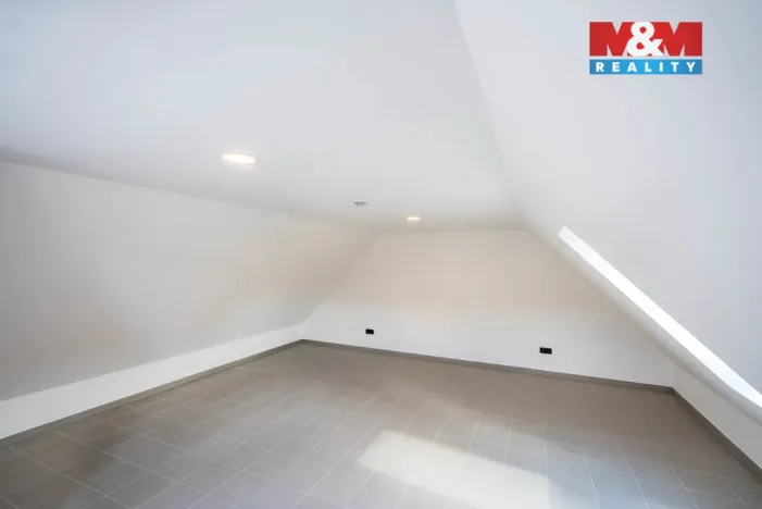 Prodej rodinného domu, Beroun, V Lukách, 144 m2