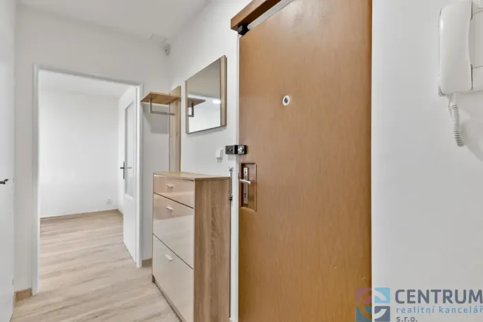 Pronájem bytu 3+1, Praha - Strašnice, Křenická, 68 m2