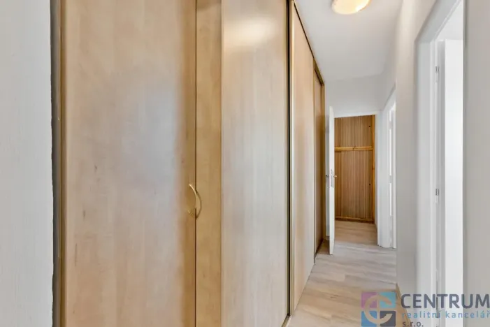 Pronájem bytu 3+1, Praha - Strašnice, Křenická, 68 m2