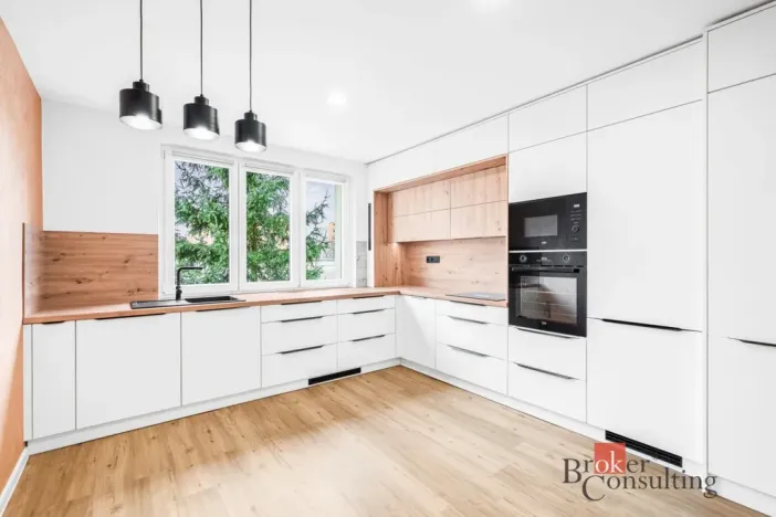 Prodej bytu 4+kk, Plzeň - Lobzy, Rokycanská, 77 m2