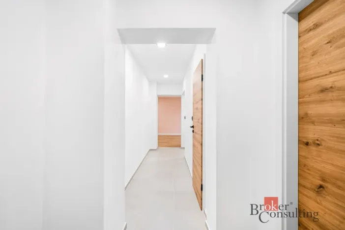 Prodej bytu 4+kk, Plzeň - Lobzy, Rokycanská, 77 m2