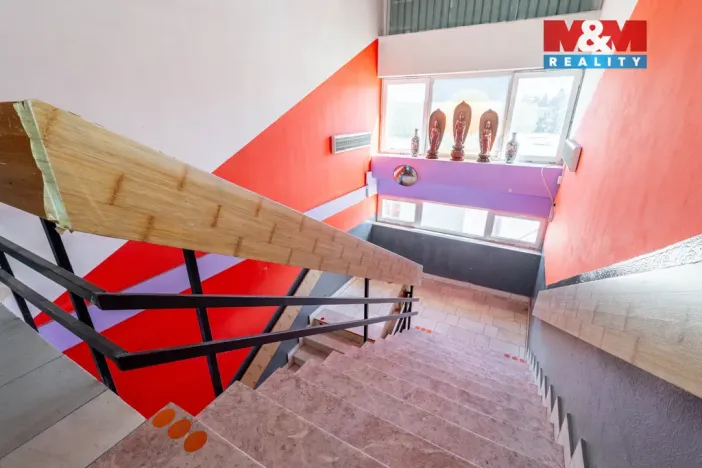 Prodej obchodního prostoru, Žďár nad Sázavou, nám. Republiky, 500 m2