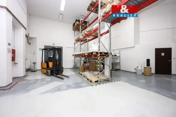 Pronájem skladu, Hlubočky, Fučíkova, 900 m2