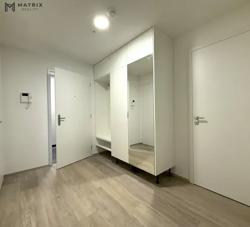 Pronájem bytu 2+1, Praha - Libeň, Zenklova, 64 m2