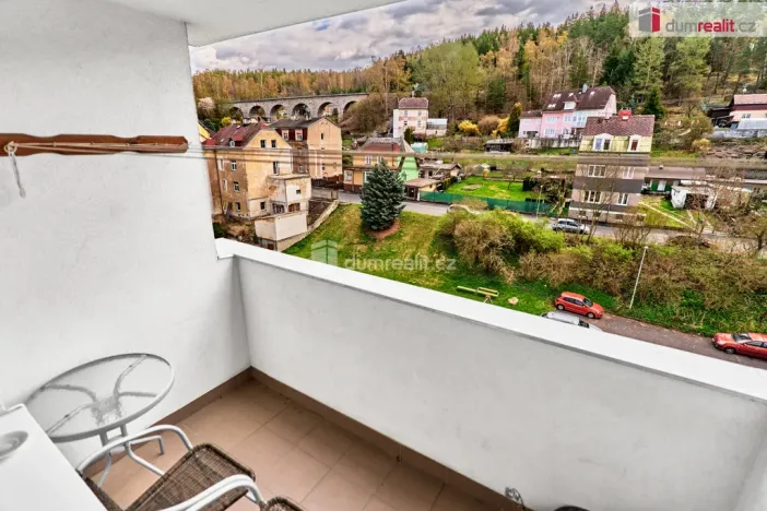 Prodej bytu 2+1, Karlovy Vary - Doubí, Modenská, 60 m2
