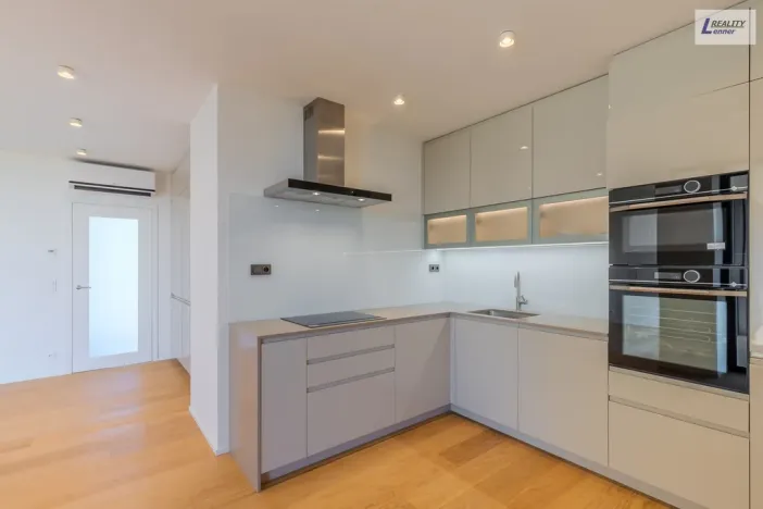 Pronájem bytu 4+kk, Praha - Třebonice, Do zahrádek II, 136 m2