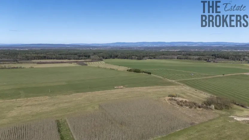 Prodej komerčního pozemku, Horní Jelení, 25556 m2